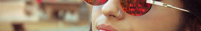 Mann mit Lippenpiercing Hufeisen